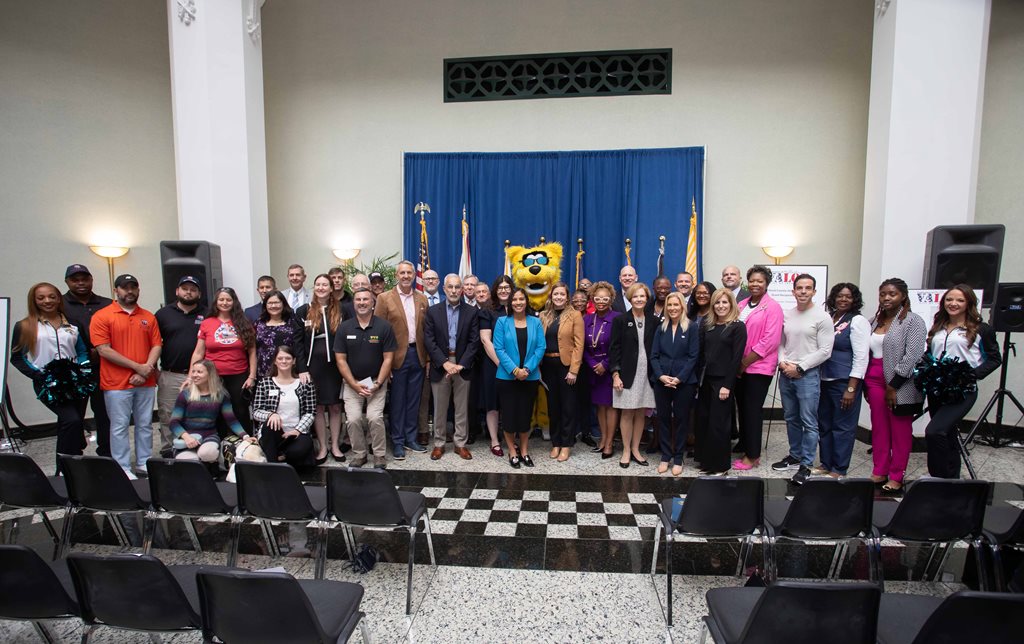 Group of men and women