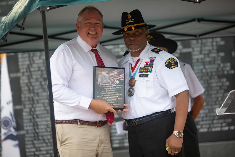 MOPH Chapter 524 presenting award to Dr. Michael Butler the keynote speaker of the Purple Heart Ceremony 2026