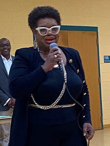 CM-Pittman-speaking-at-JSEB-Business-Opportunity-Forum-District-10.jpg