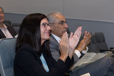 people applauding