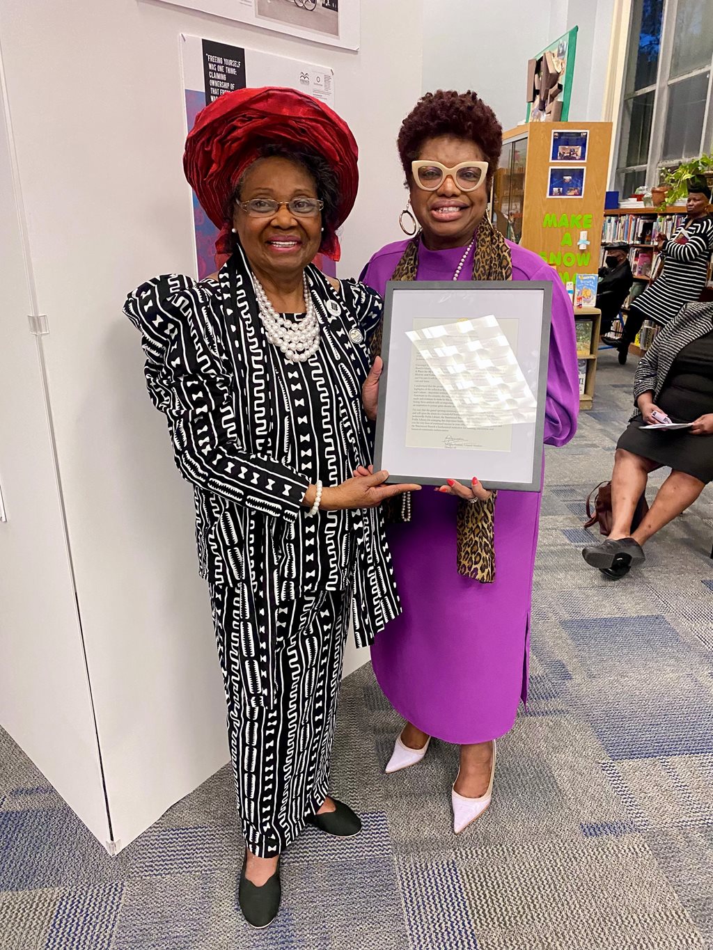CM Pittman presenting acknowledgement to Sharon Coon 