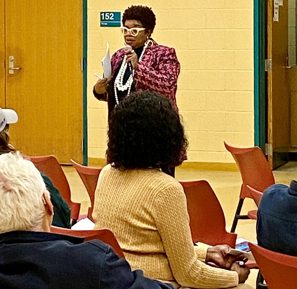 CM Pittman speaking with the residents in District 10 Community Meeting.