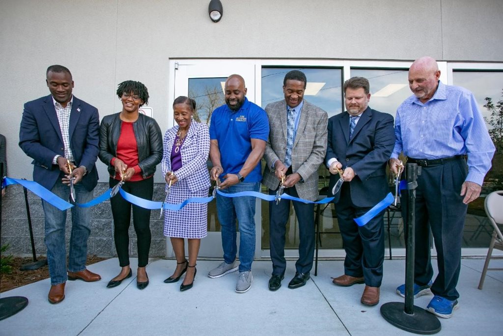 Photo of Council President Freeman; Angie Nixon, (State Representative); Betty Burney (I'm A STAR Foundation, Inc.); Ronnie King (100 Black Men); Dr. Marvin Wells (KHA); David Ray (Goodwill Industries of NE Florida); Mike Weinstein (KHA).